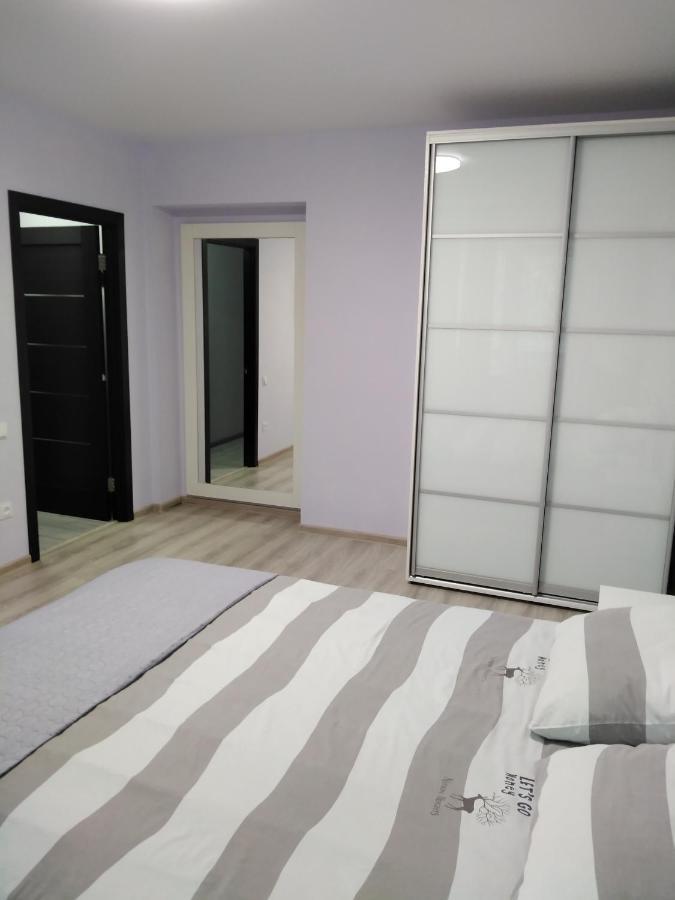 Apartment central location Odessa Esterno foto